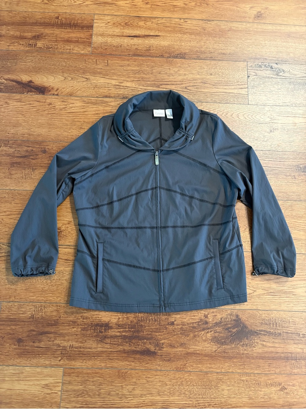 Zenergy by Chico’s Black/Gray Stripe Zip Jacket Size 3 Lightweight  Athleisure